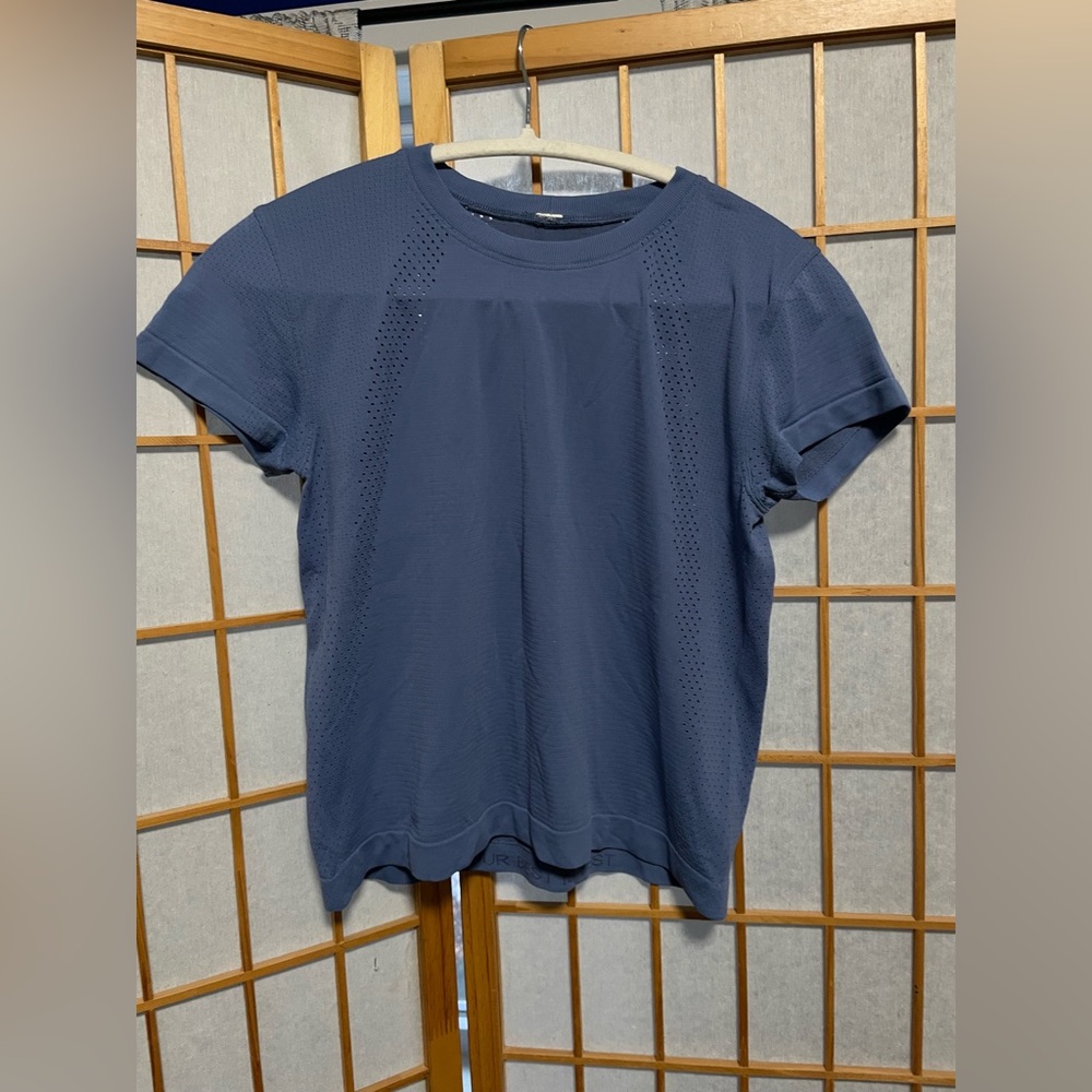 Lululemon Perforated Short Sleeve Top